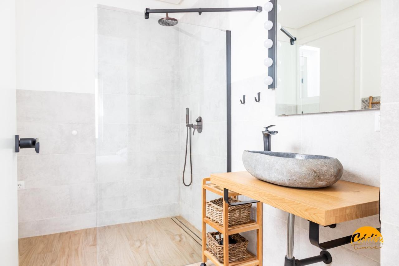 Tiles Home By Cadiz Time エクステリア 写真